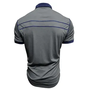 Rückansicht eines grauen Herren-Poloshirts mit marineblauen Streifendetails für den Sommer
