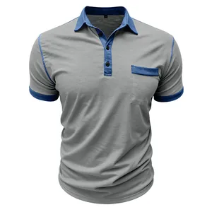 Graues Herren-Polohemd mit blauem Kontrastkragen und Brusttasche, kurzärmelig, Baumwolle