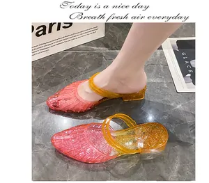 Gradient glitter jelly slippers with pointed toe for summer beach or casual wear