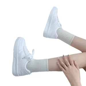 Classic women's white platform sneakers for casual and versatile spring fashion