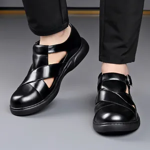 Sandalias romanas negras transpirables para hombre con suela blanda para uso en verano