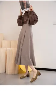 Elegantes zapatos de tacón bloque en verde oliva con punta cuadrada para mujer