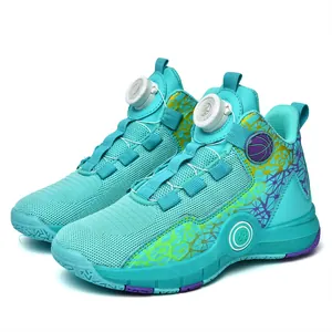 Detailansicht türkisfarbener Kinder-Basketballschuhe mit Drehverschluss und geometrischen Mustern
