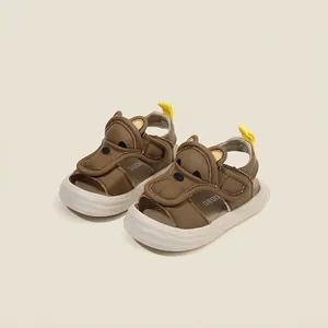 Sandales bébé ours marron avec embout anti-coup de pied pour la marche en été