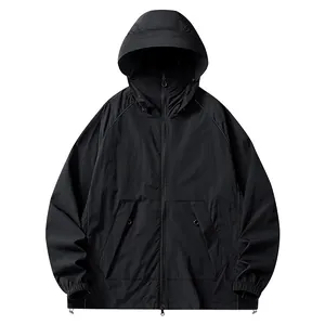 Schwarze Unisex UPF 50+ Eisseide Sonnenschutzjacke mit integrierter Gesichtsmaske