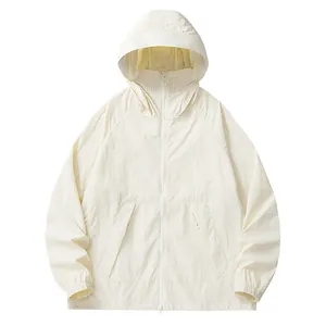 Leichte Unisex-Sonnenschutzjacke mit Kapuze und Maske, UPF 50+ atmungsaktiver Stoff.