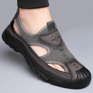 Men's breathable mesh closed-toe summer sandals with soft rubber sole in gray