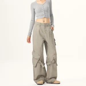 American vintage high street loose fit wide-leg cargo pants with side pockets and straps