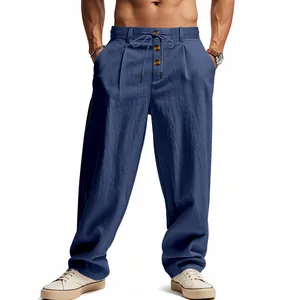 Detailansicht der locker sitzenden blauen Leinenhose für Herren mit Kordelzug und Textur