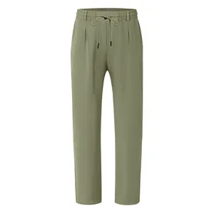 Modische lockere Herrenhose aus olivgrünem Leinen mit Kordelzug und weitem Beinschnitt