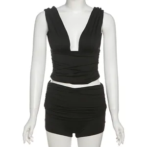 Ensemble deux pièces noir sexy décolleté en V et short froncé à taille haute d'été