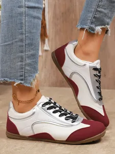 Stylish women's color-block Gat sneakers in white and burgundy with soft rubber soles