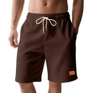 Heren bruine corduroy sportshort met trekkoord voor casual zomerkleding detailbeeld