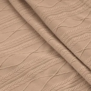 Detaillierte Makroansicht des strukturierten khakifarbenen Strickstoffs eines Polo-Shirts
