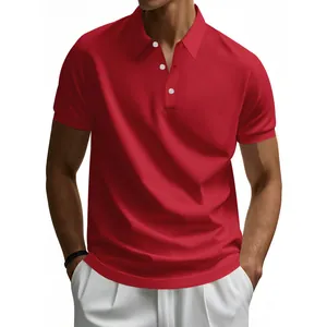 Detailed view of the classic collar and red quick-dry fabric on a men's short-sleeve polo