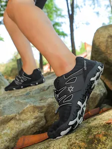 Professional breathable outdoor hiking shoes with non-slip sole for men and women sports