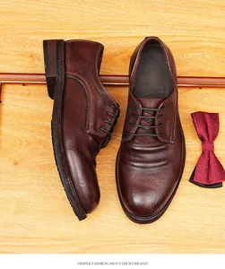 Detailansicht hochwertiger brauner Derby-Schuhe aus Pferdeleder mit Goodyear-Sohle