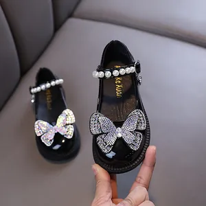 Girls elegant black patent leather princess shoes with rhinestone butterfly and pearls