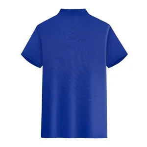 Vista posteriore di una polo a maniche corte in cotone piqué blu da uomo