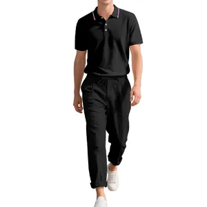 Herren Business Casual Outfit mit schwarzem Poloshirt und passender Leinenhose