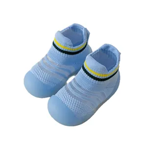 Chaussures de marche bébé bleu clair respirantes à semelle souple pour tout-petits