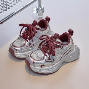 Zapatillas de Moda para Niños Niñas Malla Transpirable Daddy Shoes Amortiguación Zapatos de Correr Cierre de Gancho y Bucle Casual