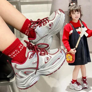 Zapatillas plateadas para niños con malla transpirable y suelas amortiguadas