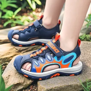Sandales de Sport pour Garçons Bout Anti-Collision Légères Respirantes Cuir Synthétique Maille Fermeture Auto-Agrippante Chaussures de Plage