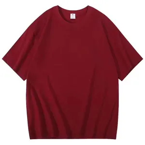 Premium wijnrood T-shirt met korte mouwen en ronde hals van 100% zacht katoen
