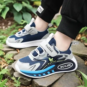 Zapatillas de malla transpirable para niños con suela antideslizante y cierre de velcro