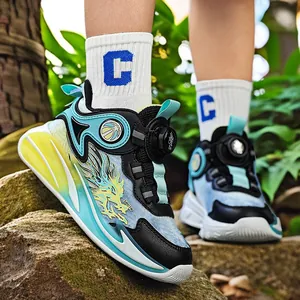 Atmungsaktive Basketballschuhe für Jungen mit praktischem Drehverschluss-System