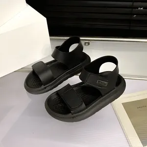 Sandales de sport noires pour enfants avec brides velcro et semelles de plage épaisses
