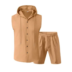 Detailansicht von atmungsaktivem Leinen-Set für Herren mit Kapuzenshirt und Shorts