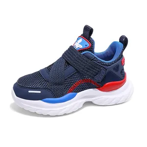 Zapatillas de malla ligeras y transpirables para niños con velcro azul marino y rojo