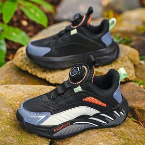 Zapatillas transpirables para niños con cierre de hebilla rotativa en fondo de roca