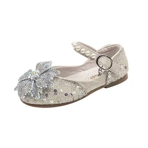 Elegant silver sparkling girl princess flat shoes with rhinestones and pearl strap