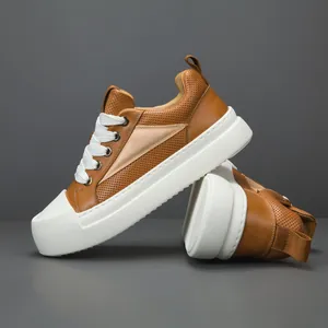 Sneakers platform in pelle marrone da uomo con trafori traspiranti di alta qualità