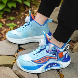 Chaussures de basket respirantes pour enfants bleu clair avec un motif astronaute