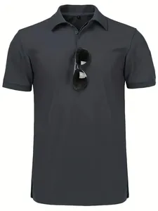 Detailansicht eines dunkelgrauen, schnelltrocknenden Outdoor-Poloshirts mit Sonnenbrille