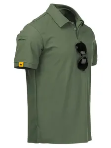 Detailansicht des olivgrünen, schnelltrocknenden taktischen Polo-Shirts mit Stern-Tag