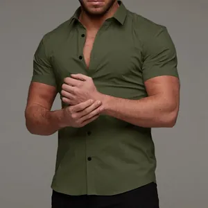 Detail of olive green muscle fit men's short-sleeved shirt with button-down collar