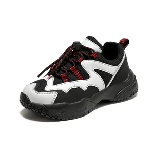 Sneakers per bambini in mesh traspirante con suola spessa ammortizzante in nero e bianco