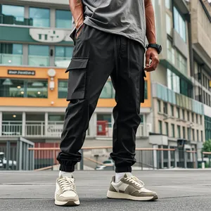 Pantaloni cargo larghi da uomo con tasche multiple e polsini jogger in stile urbano