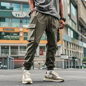 Pantaloni cargo jogger da uomo con tasche multiple e una vestibilità casual sportiva