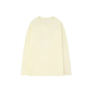Vue détaillée à plat d'un t-shirt à manches longues en pur coton crème de 200g