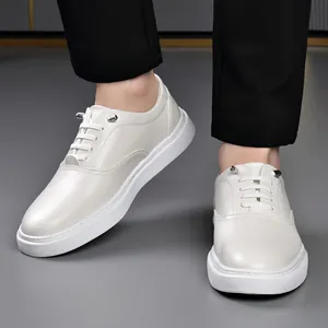 Baskets décontractées blanches pour hommes avec lacets élastiques et semelle souple