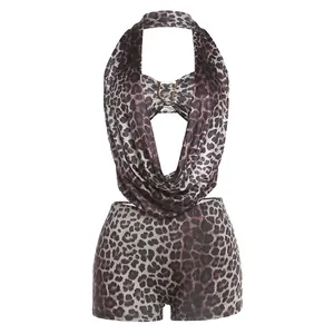 Detail des sexy Leopardenmuster Halterneck Jumpsuit-Sets mit tiefem V-Ausschnitt