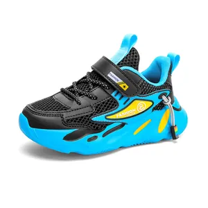 Scarpe da basket blu e nere da bambino con cinturino in velcro