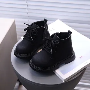 Modische schwarze Kinder Martin Boots im britischen Stil für Kleinkinder im Herbst/Winter