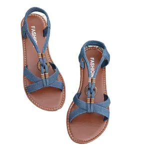 Boho φλατ γυναικεία σανδάλια με τζιν λουράκια και διακοσμητικά ξύλινα δαχτυλίδια